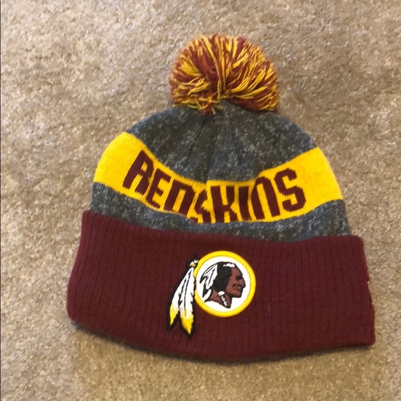 ladies woolen topi